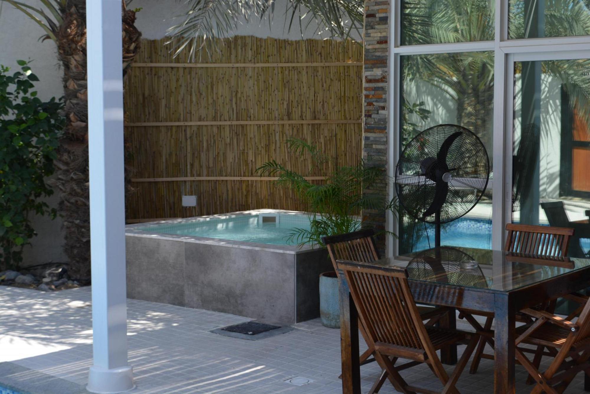 Dar 66 Pool Chalets *